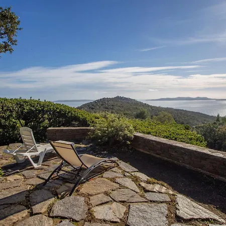 בית נופש Village Des Fourches By Interhome *